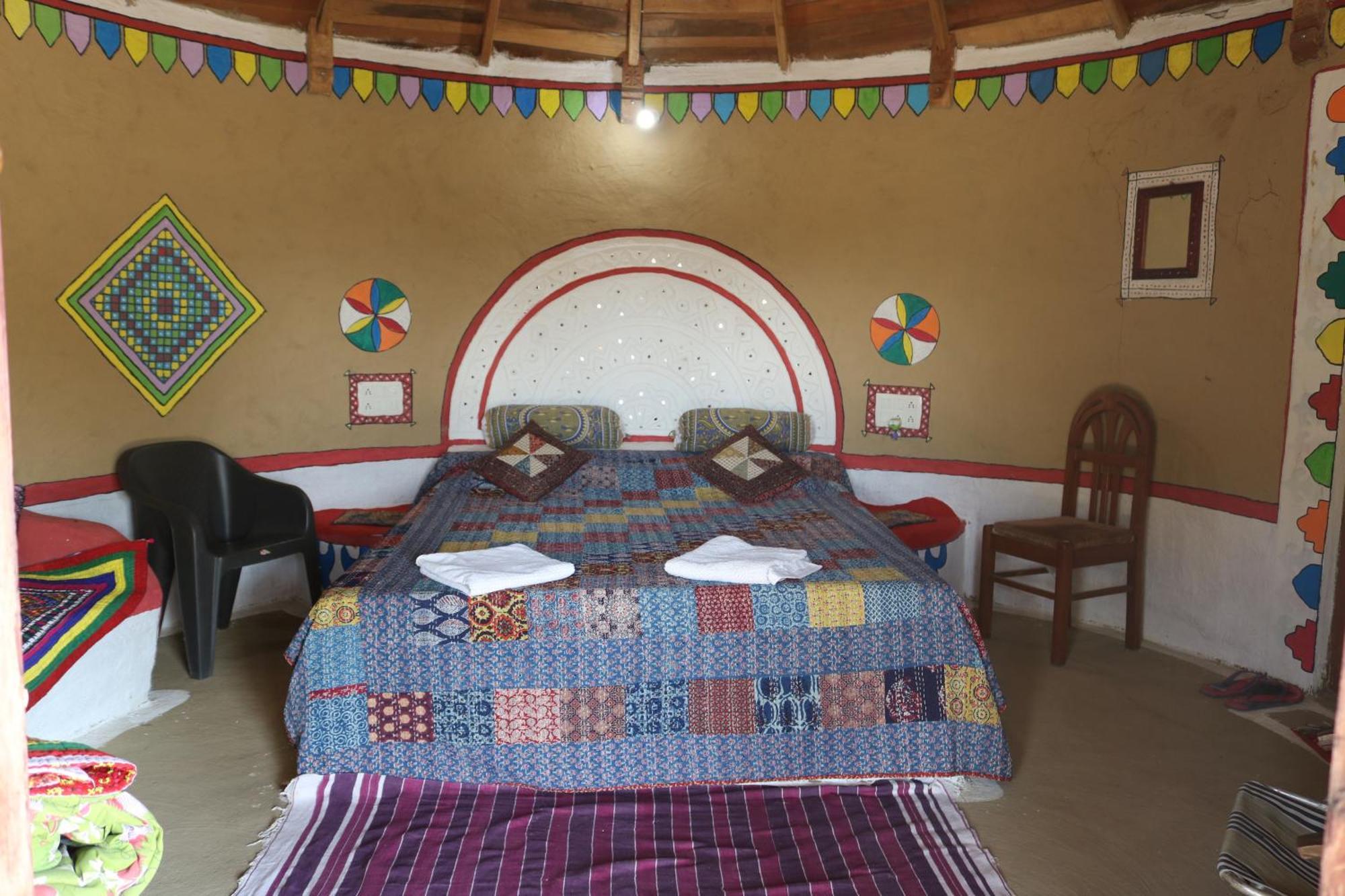 Banni Village Resort - Rann Of Kutch Bherandiala Luaran gambar