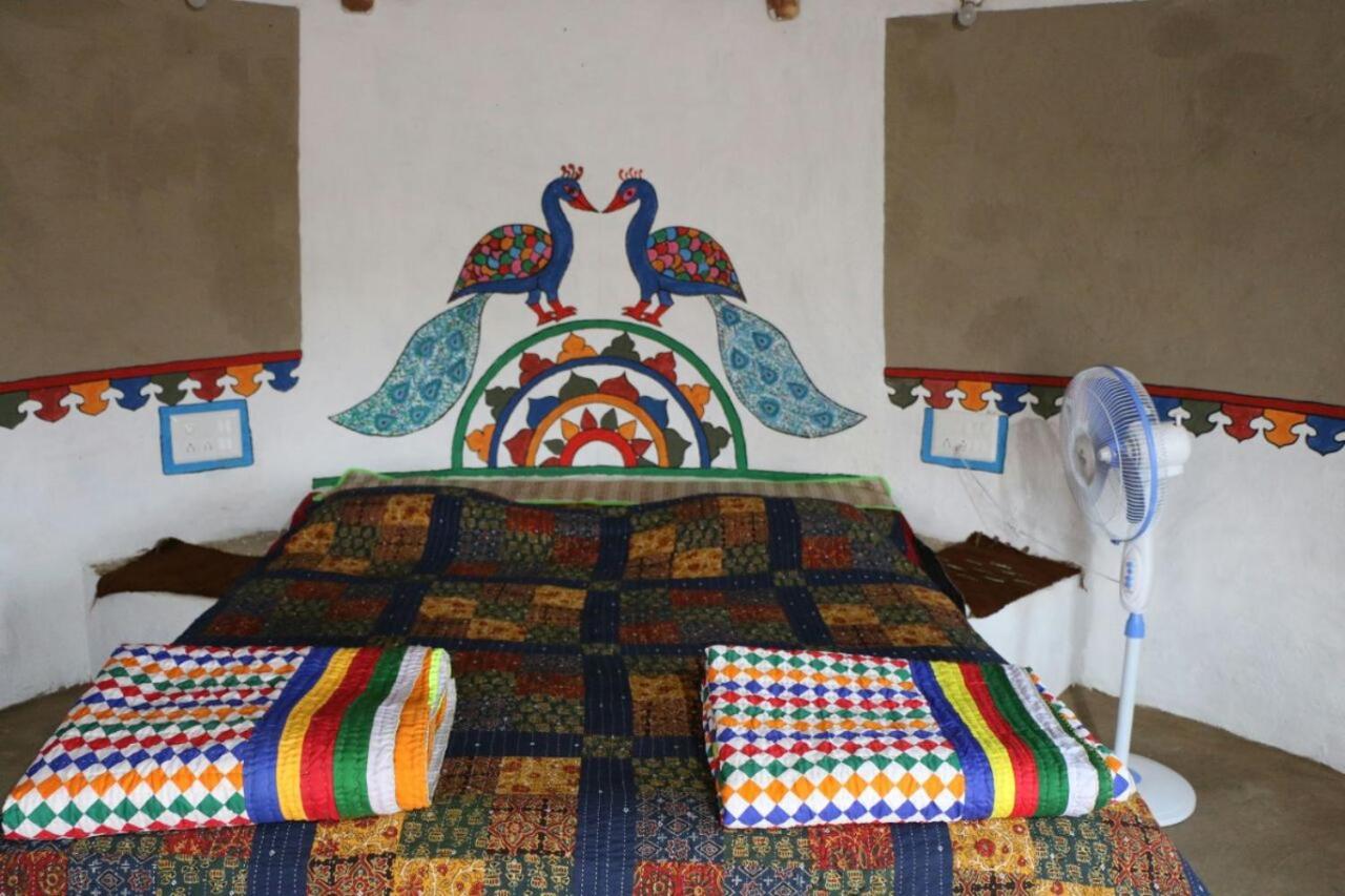 Banni Village Resort - Rann Of Kutch Bherandiala Luaran gambar